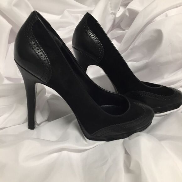 Lauren Ralph Lauren Black Suede and Leather Heels 7B - Picture 1 of 8